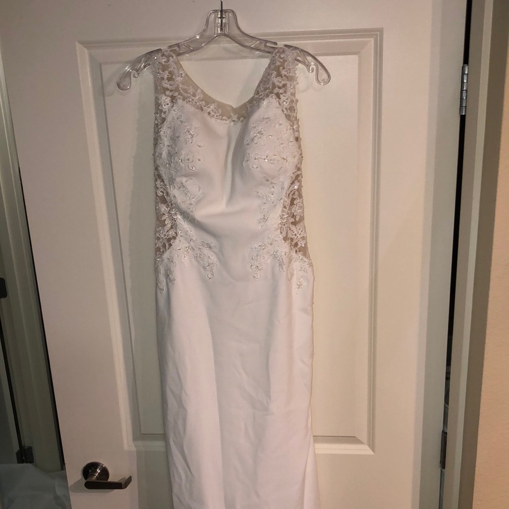 Elegant Full Length Wedding Dress